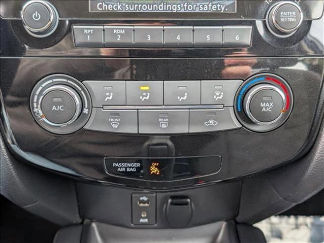 Used 2016 Nissan Rogue S image 15