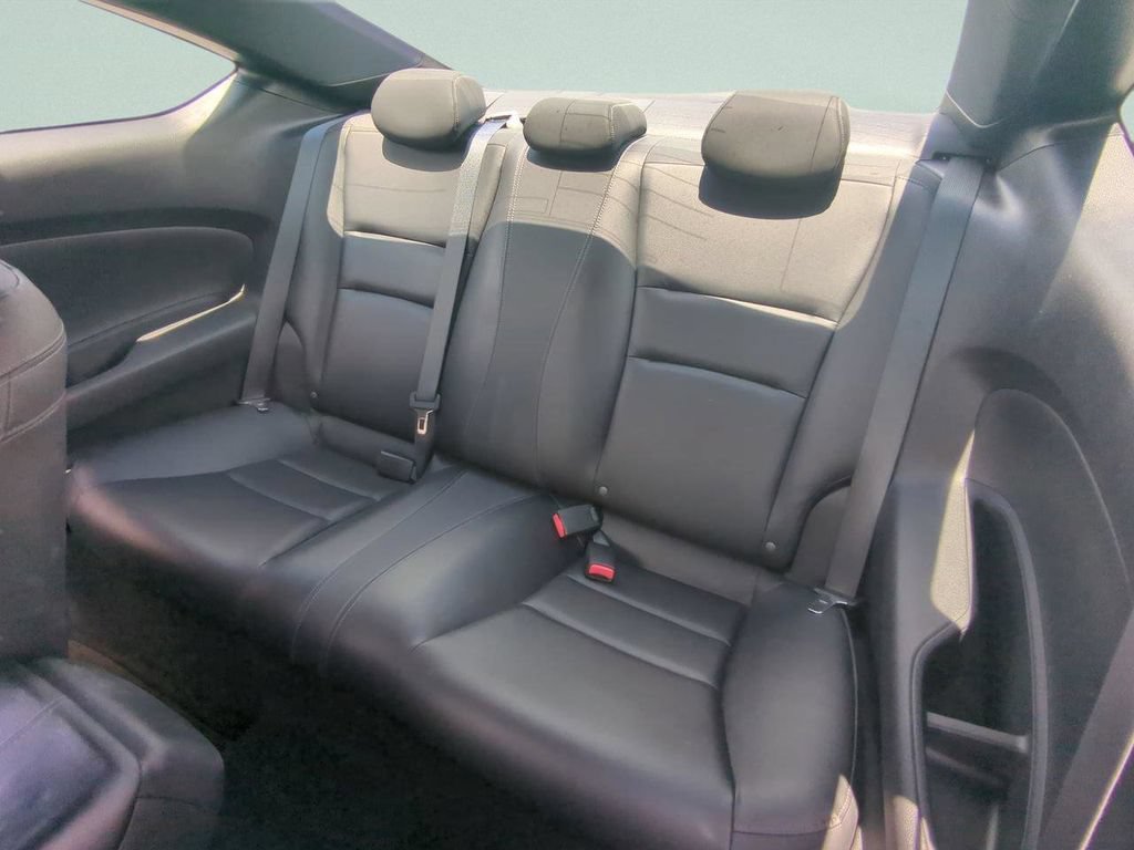 Used 2016 Honda Accord Touring image 11