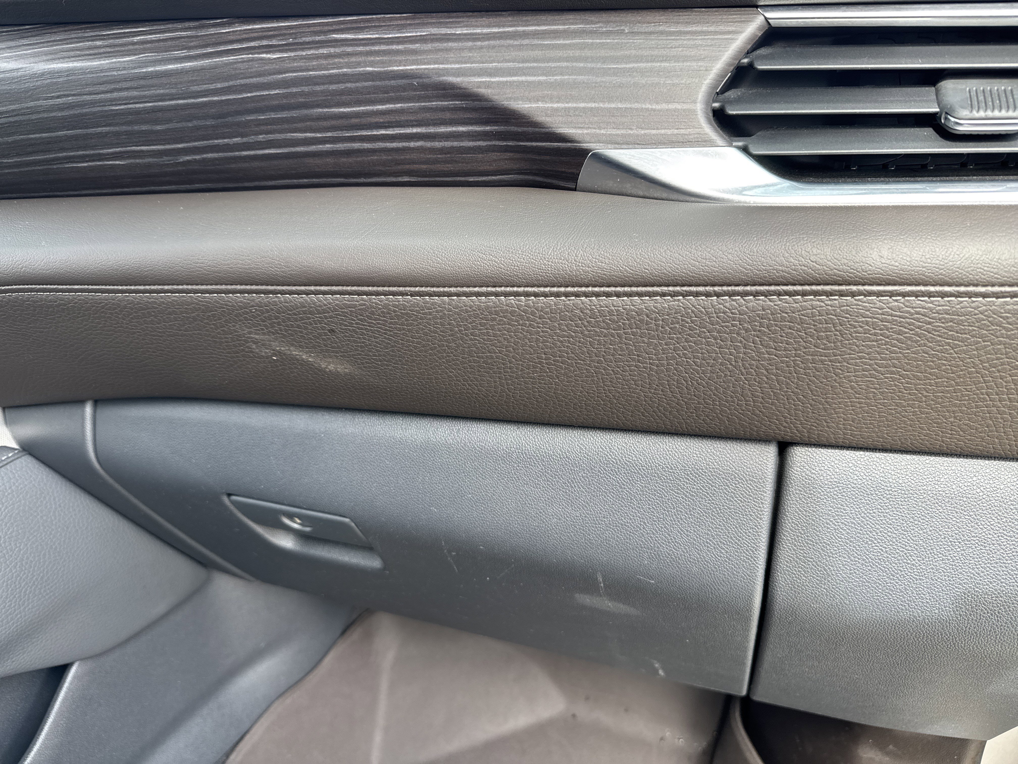 Used 2022 GMC Yukon Denali w/ Denali Ultimate Package image 21