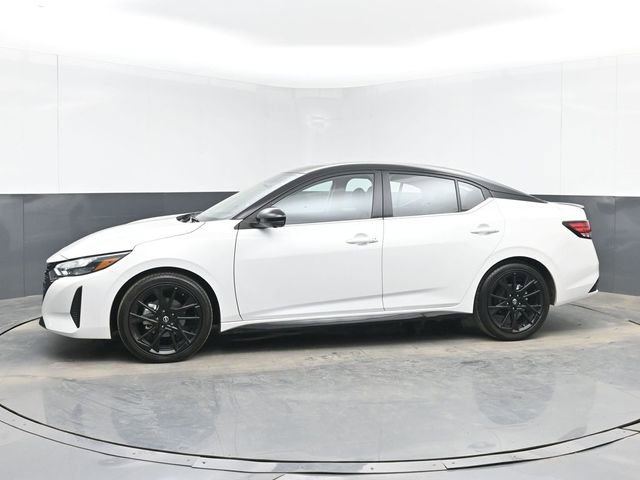 Used 2025 Nissan Sentra SR w/ SR Premium Package image 6
