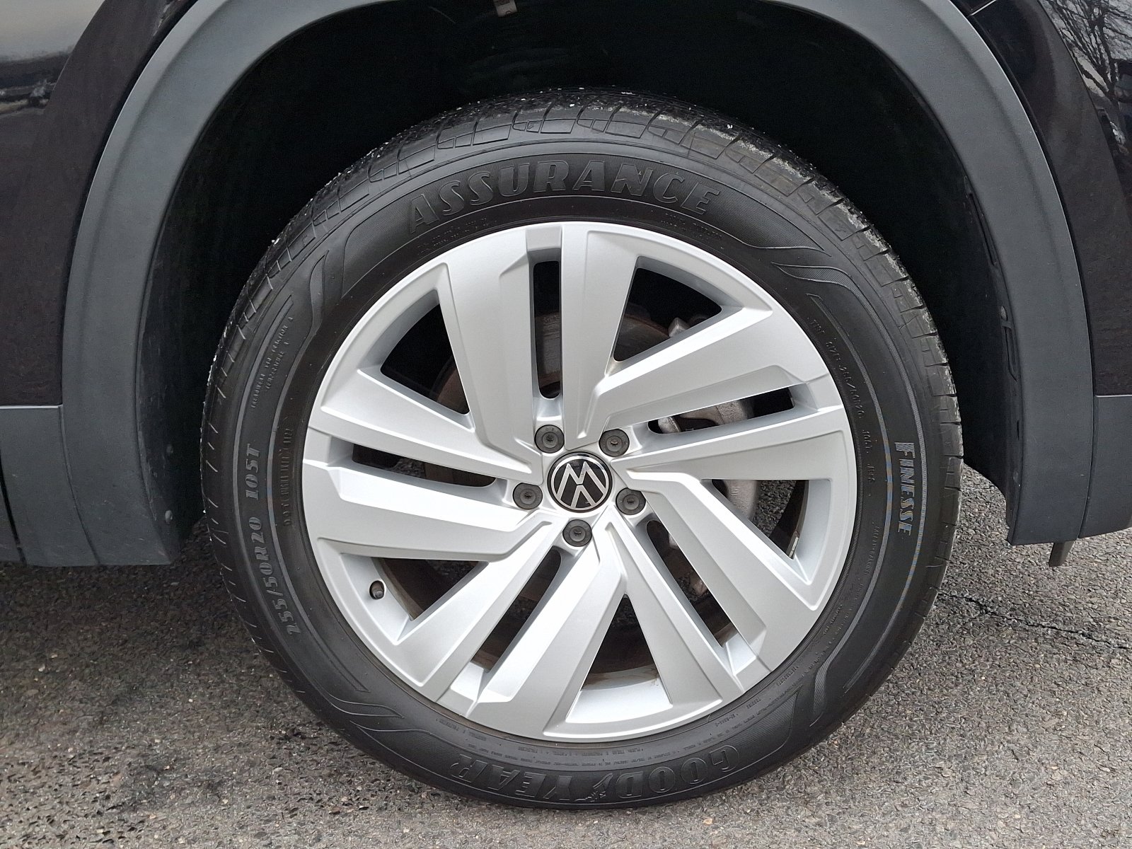 Certified 2023 Volkswagen Atlas Cross Sport SE image 8