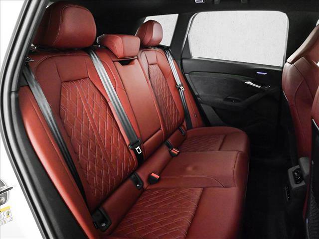 Certified 2025 Audi SQ6 e-tron Prestige w/ 21" Black Optic Wheel Package AWD/4WD image 21