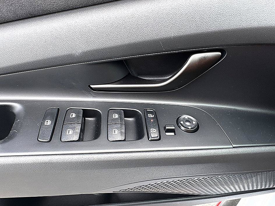 New 2026 Hyundai Elantra N FWD image 16