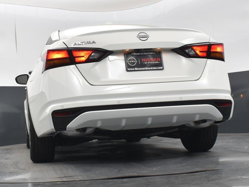 Used 2025 Nissan Altima 2.5 S image 40