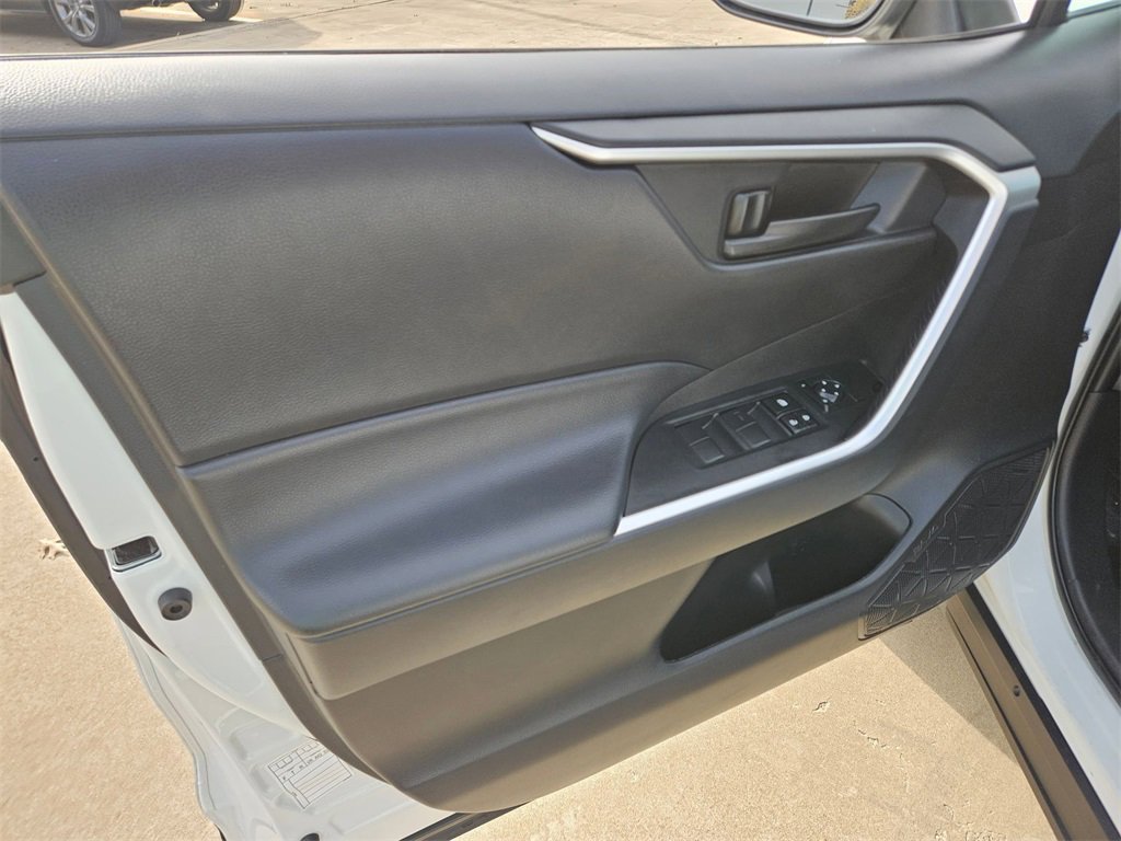 Used 2024 Toyota RAV4 LE image 13
