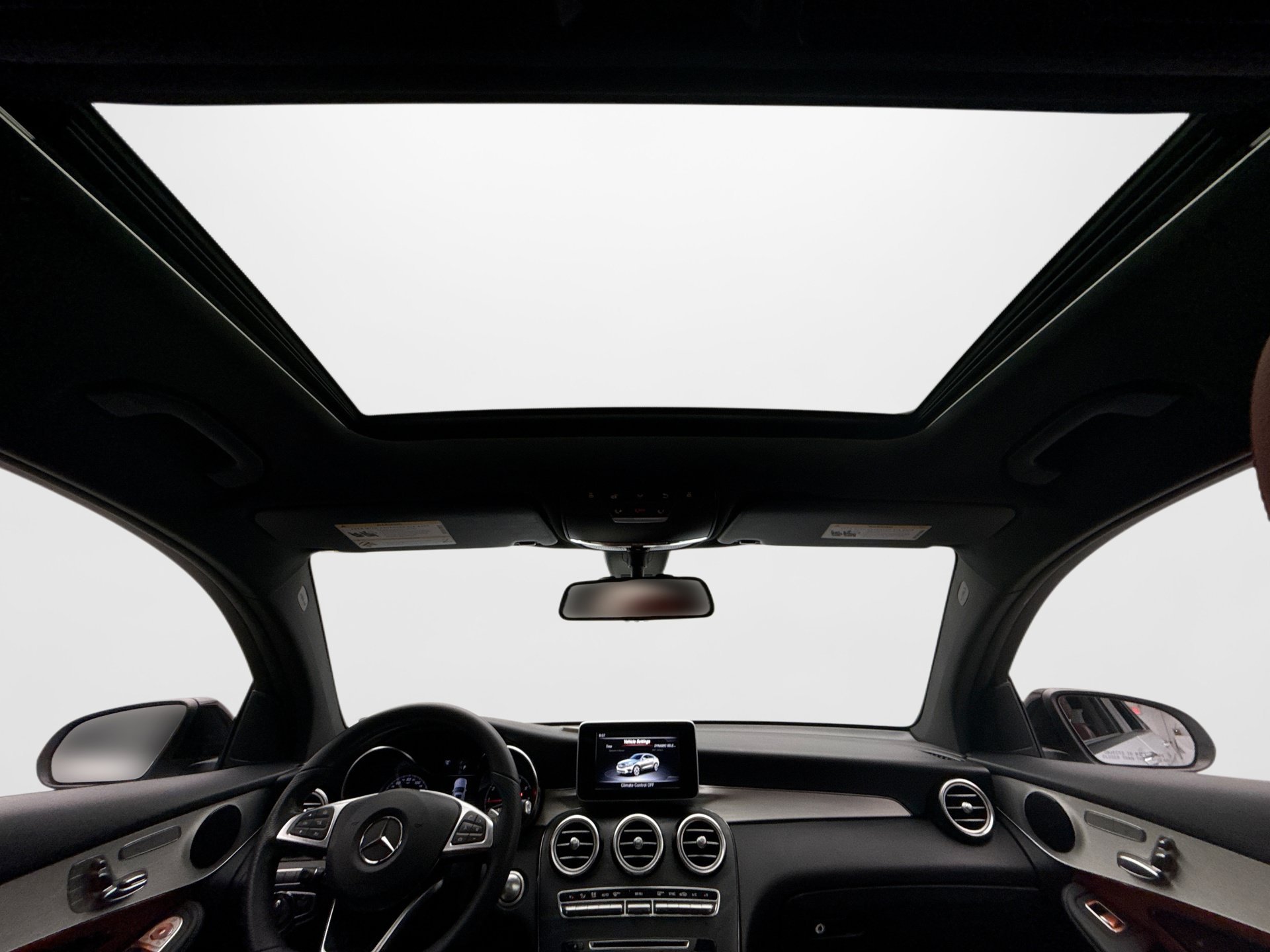 Used 2019 Mercedes-Benz GLC 300 4MATIC Coupe image 17