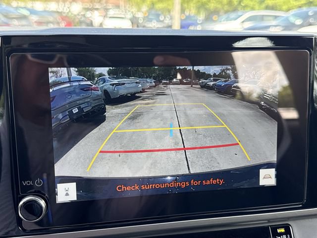 Used 2026 Toyota Camry SE FWD image 17