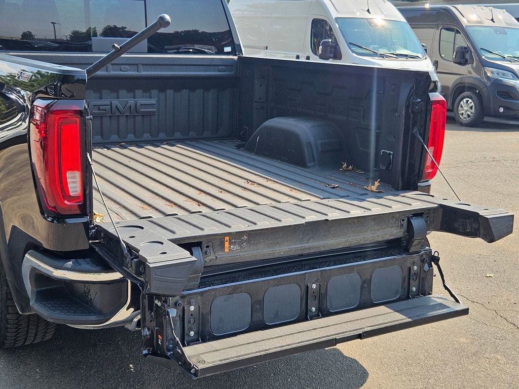 Used 2023 GMC Sierra 1500 SLT w/ SLT Premium Package image 33