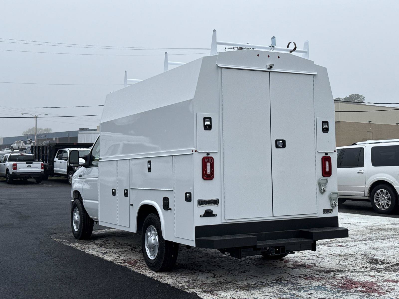 New 2026 Ford E-350 and Econoline 350 Super Duty w/ Power Equipment Group RWD image 5