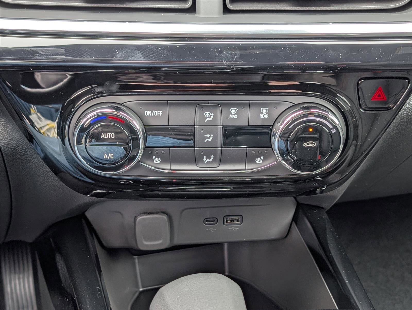 New 2026 Chevrolet Trax RS image 23