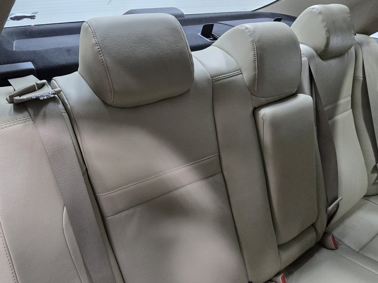 Used 2012 Toyota Camry LE image 19