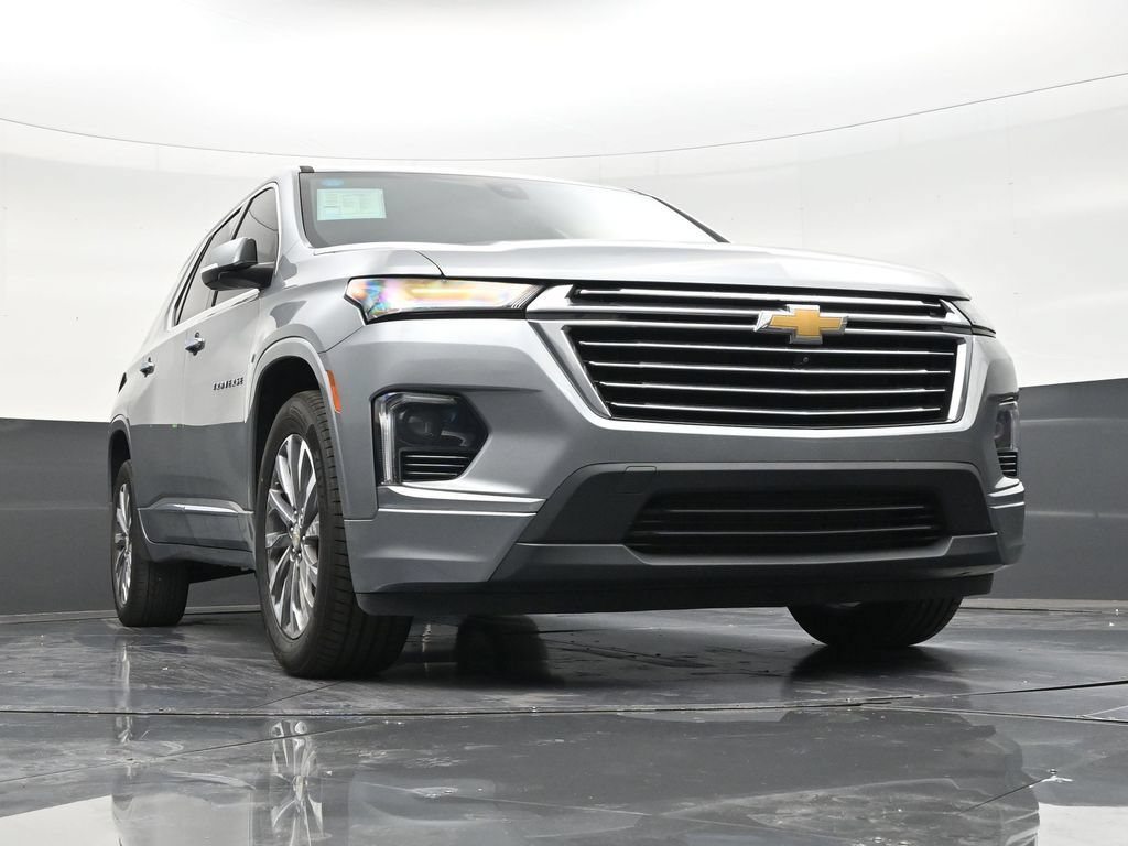 Used 2023 Chevrolet Traverse Premier FWD image 26