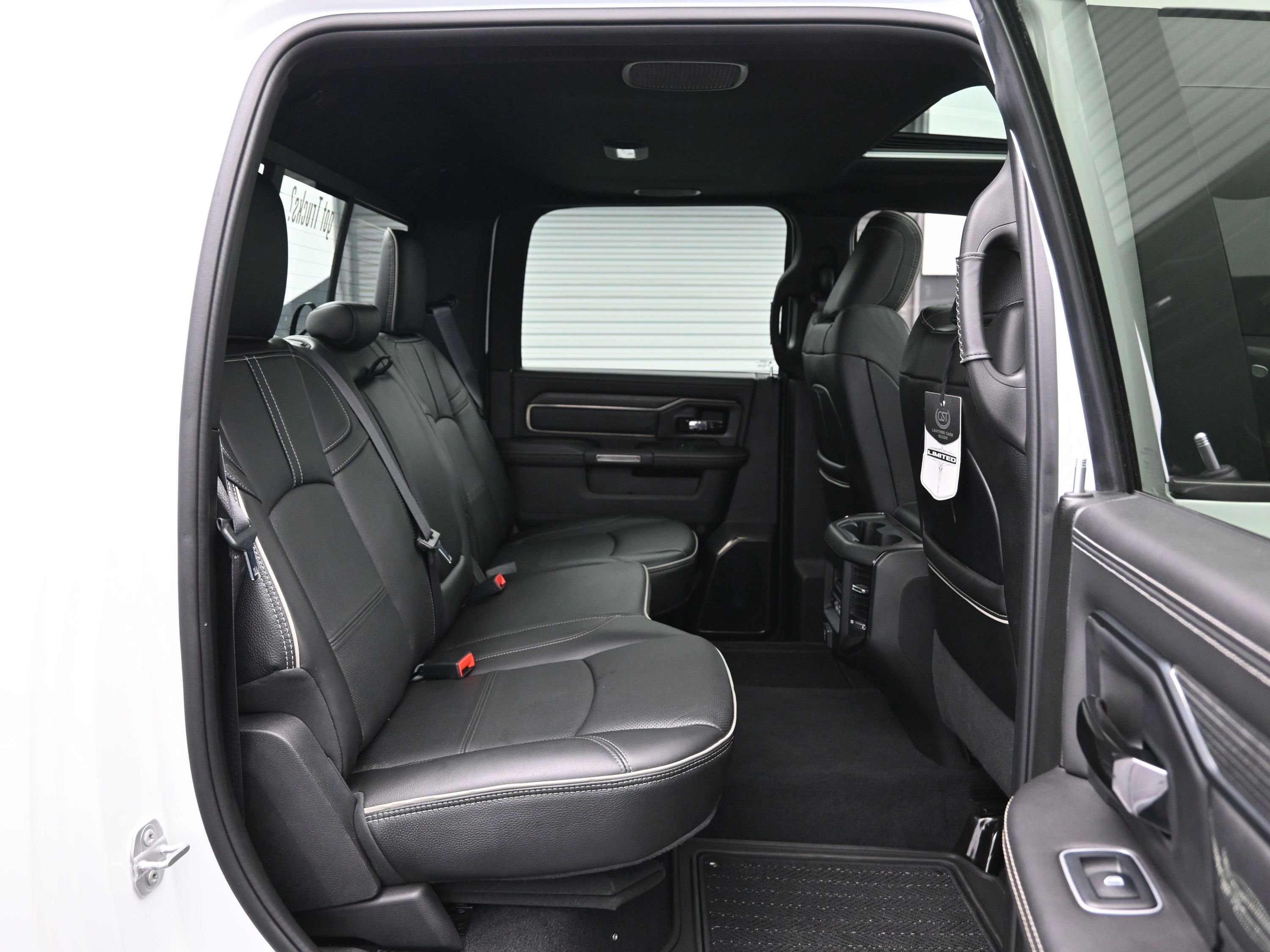 Used 2022 RAM 3500 Limited w/ Night Edition image 12