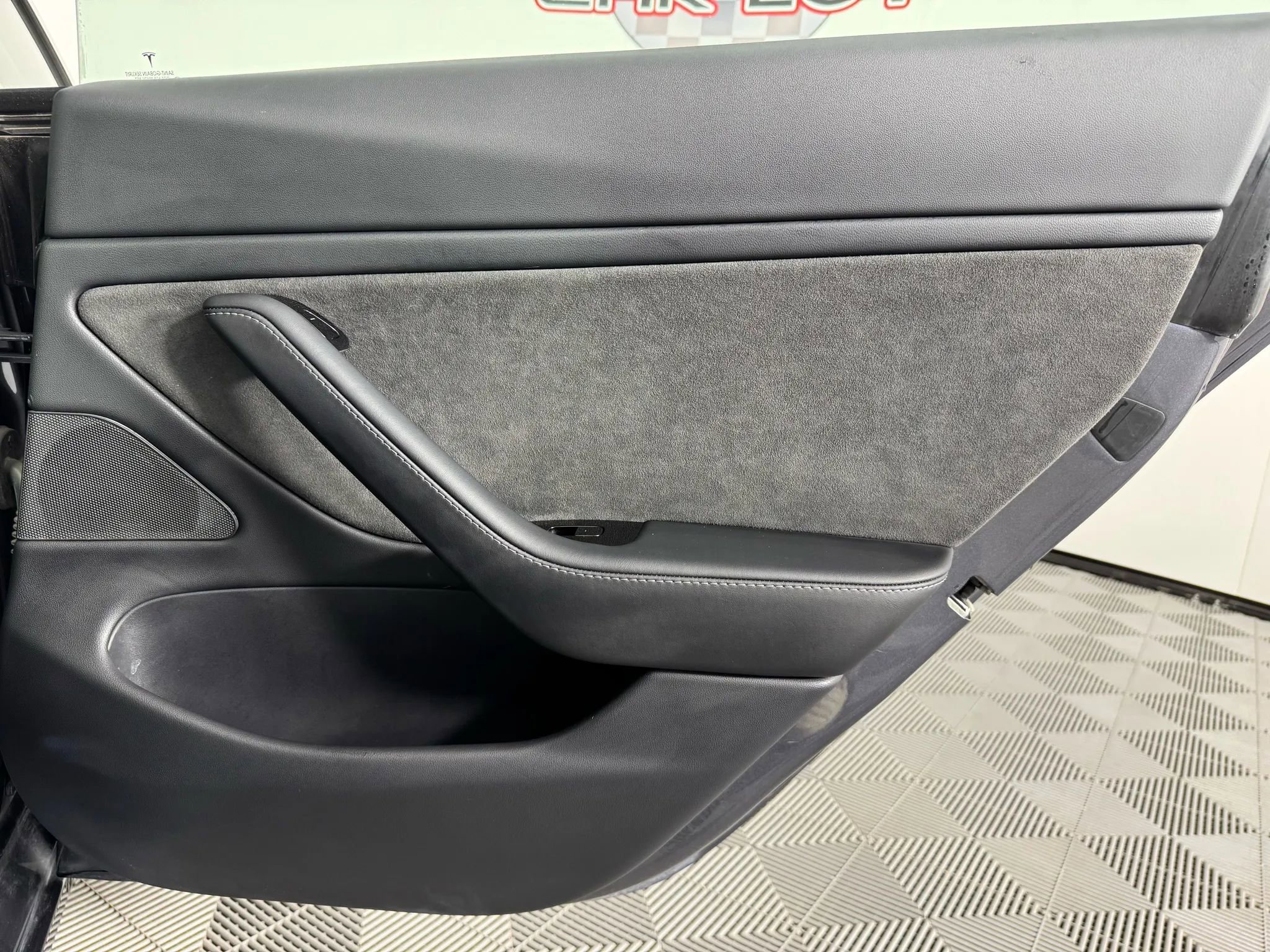 Used 2020 Tesla Model 3 Long Range image 40