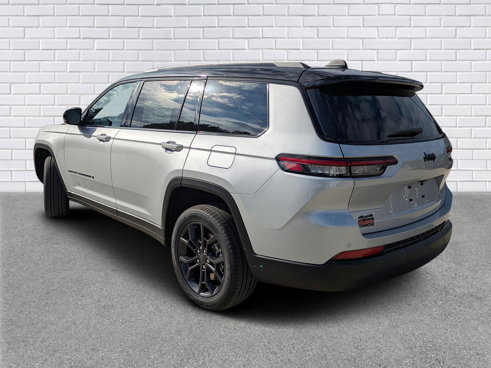 New 2025 Jeep Grand Cherokee L Limited w/ Trailer Tow Package image 3