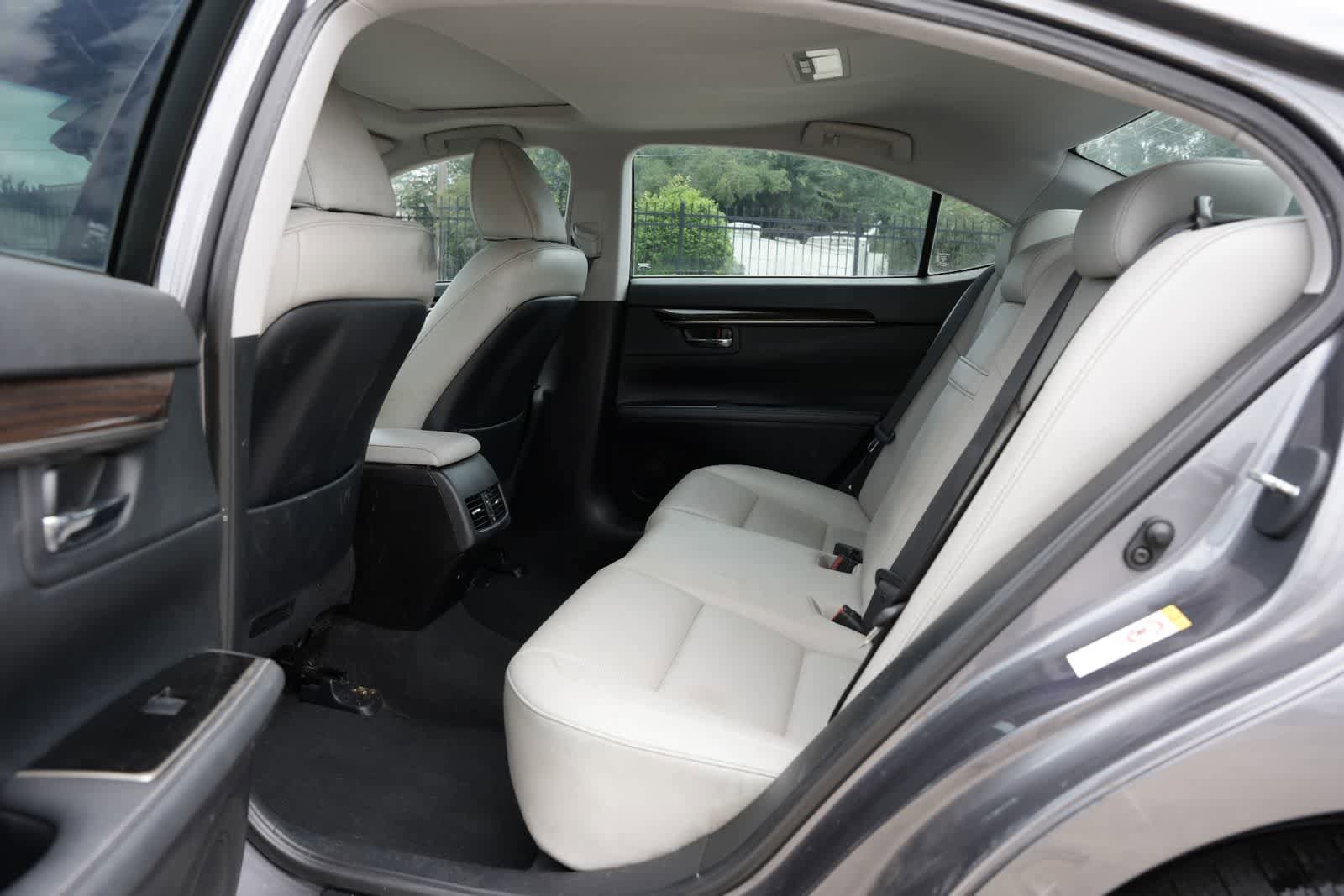 Used 2017 Lexus ES 350 FWD image 18