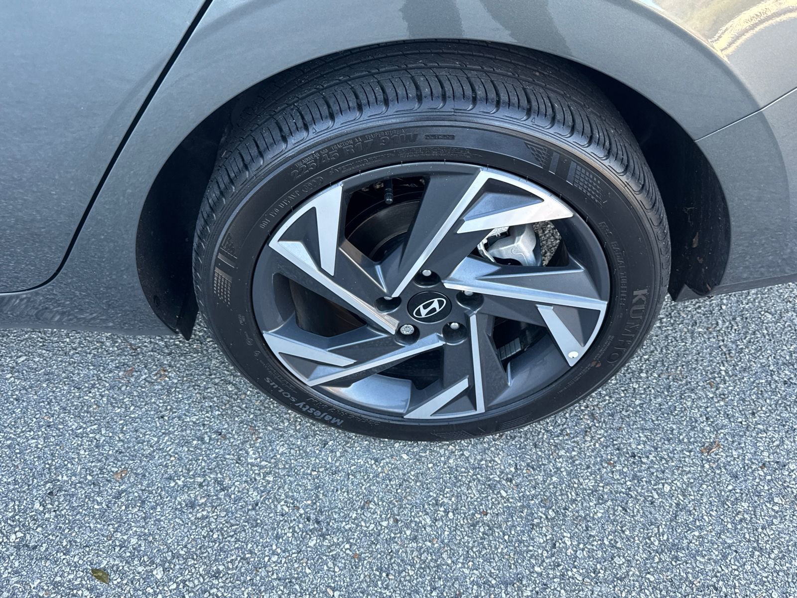 Used 2025 Hyundai Elantra Sport image 19