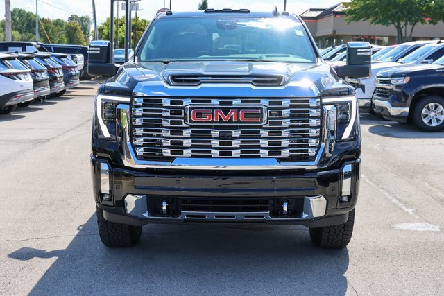 New 2026 GMC Sierra 3500 Denali w/ Technology Package image 2
