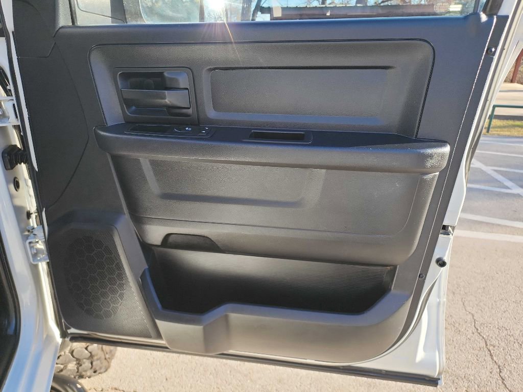 Used 2013 RAM 2500 Tradesman w/ Chrome Appearance Group image 24