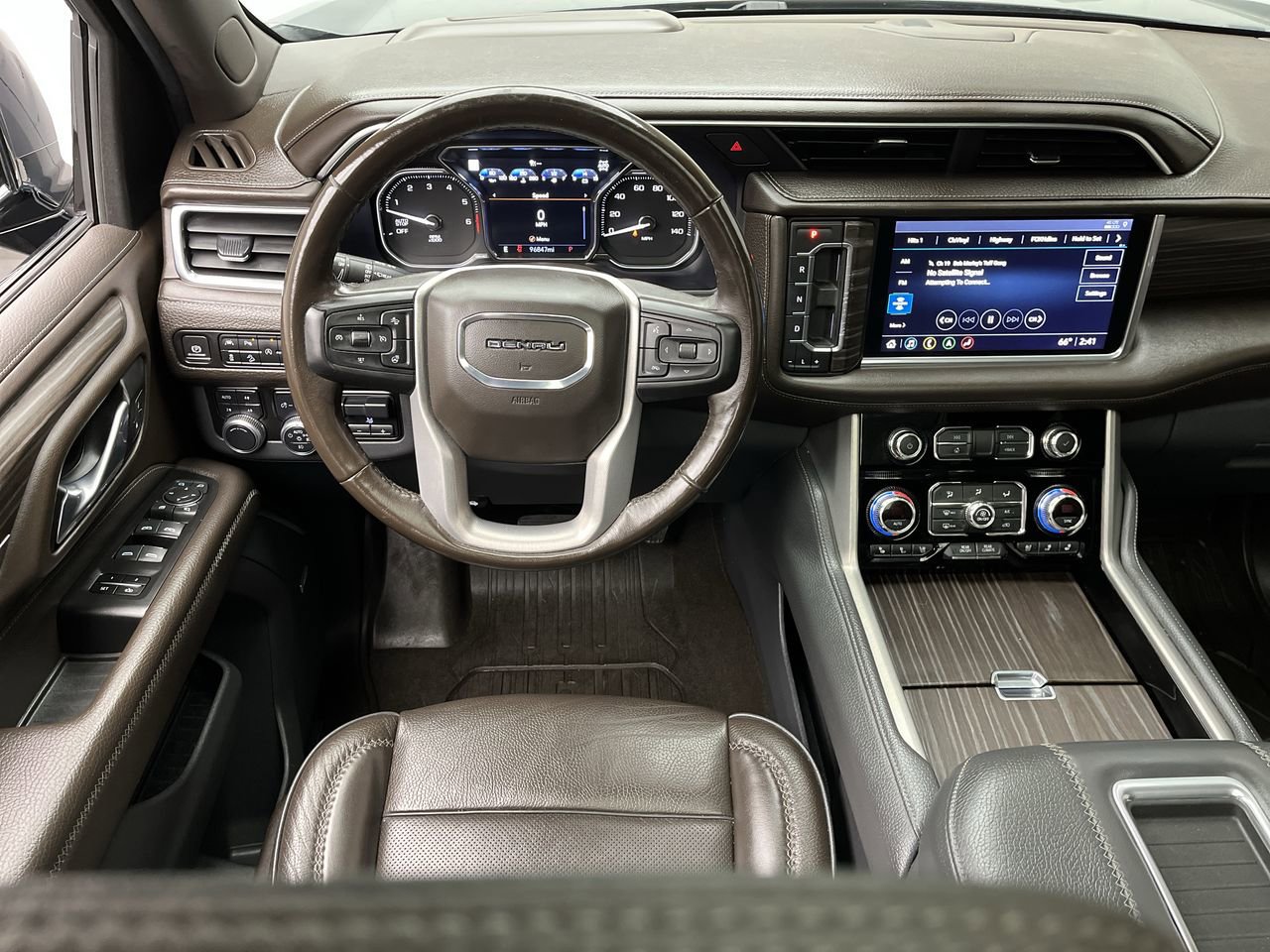 Certified 2021 GMC Yukon Denali w/ Denali Premium Package AWD/4WD image 17