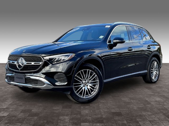 Used 2026 Mercedes-Benz GLC 300 4MATIC image 3
