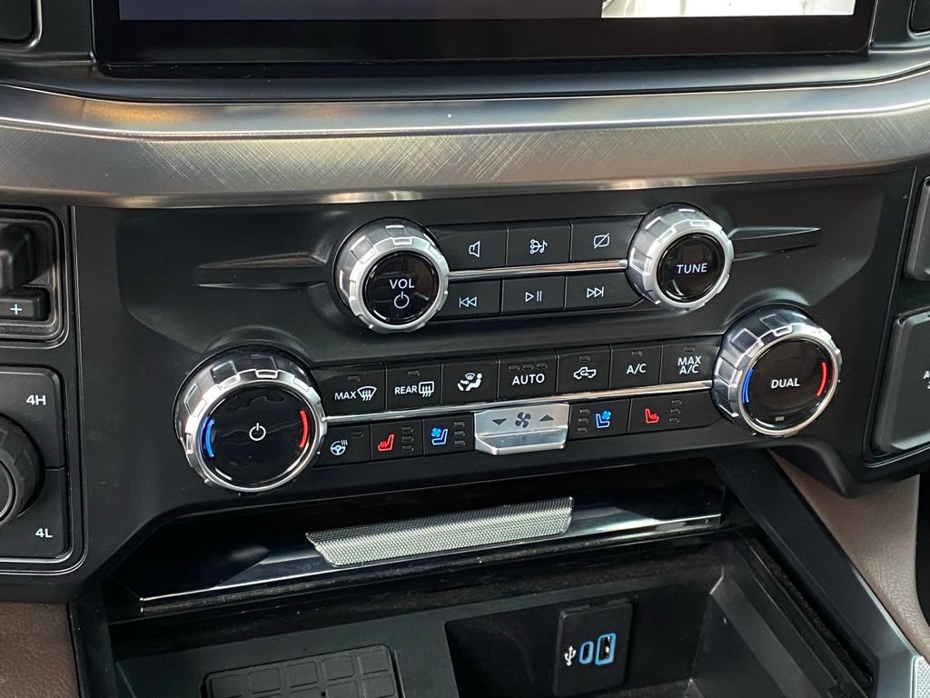Used 2024 Ford F250 King Ranch w/ Chrome Package AWD/4WD image 18