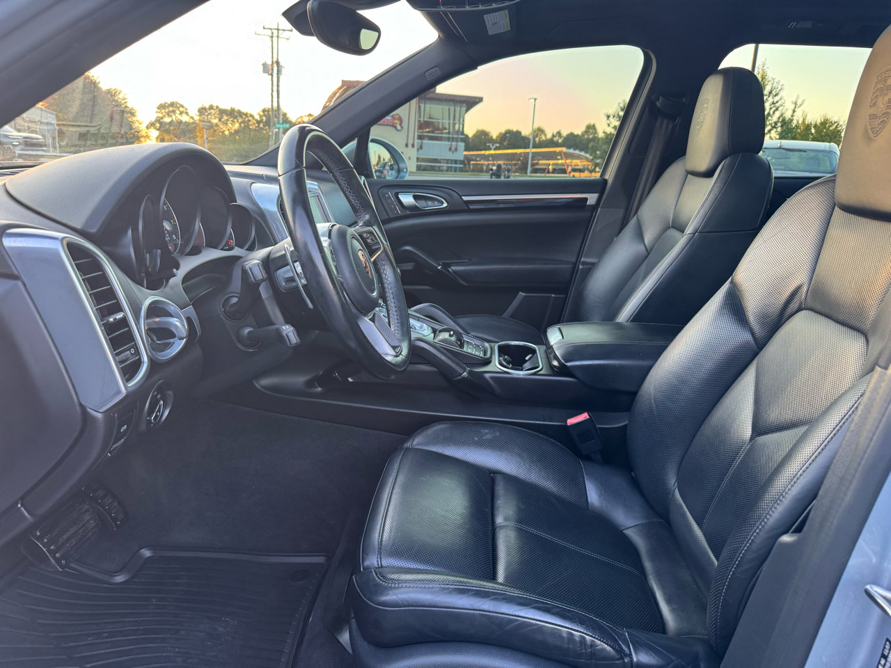 Used 2018 Porsche Cayenne image 14