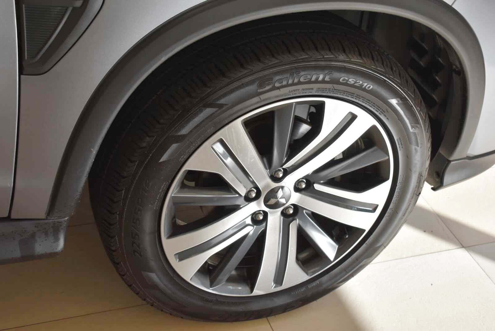Used 2024 Mitsubishi Outlander Sport LE AWD/4WD image 39