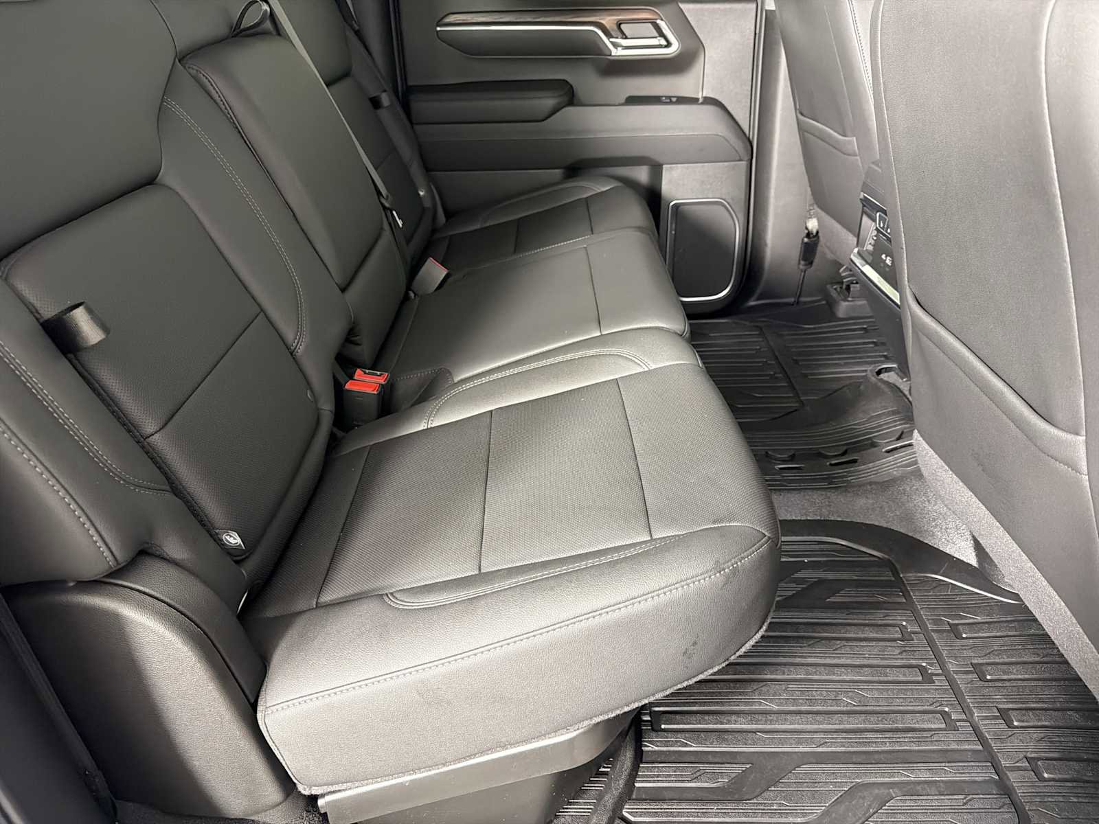 Certified 2024 GMC Sierra 1500 SLT w/ SLT Premium Package image 13