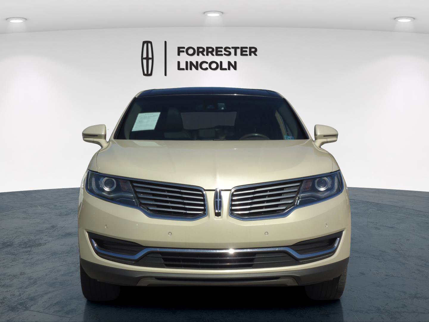 Used 2016 Lincoln MKX Reserve w/ Technology Package AWD/4WD image 8