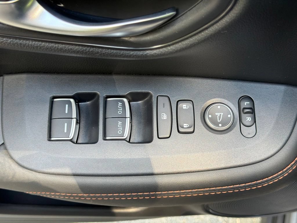 Used 2025 Honda HR-V Sport image 18