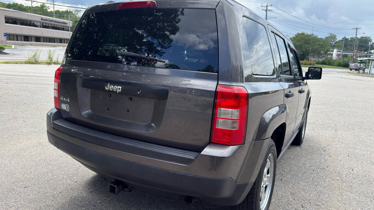 Used 2015 Jeep Patriot Sport AWD/4WD image 11