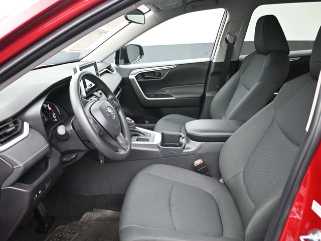 Certified 2025 Toyota RAV4 LE image 26