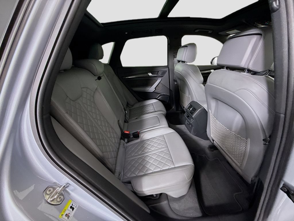 Used 2020 Audi SQ5 Prestige w/ Prestige Package AWD/4WD image 22