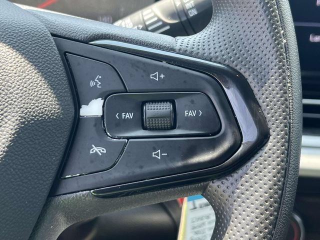 Used 2025 Chevrolet Trax LS w/ LS Convenience Package FWD image 20