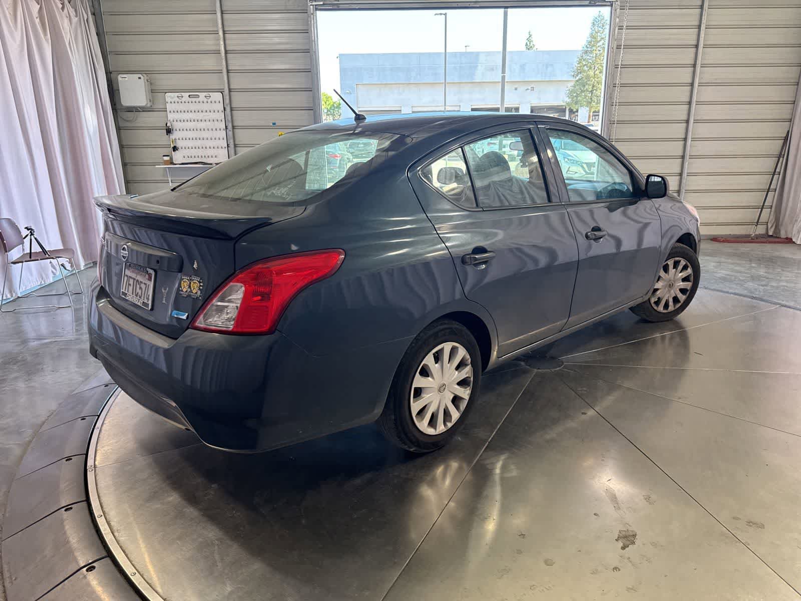 Used 2015 Nissan Versa S Plus FWD image 5