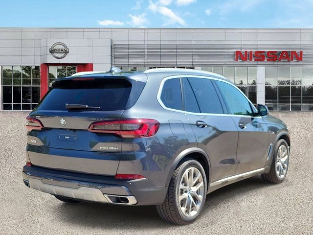 Used 2022 BMW X5 xDrive45e w/ Climate Comfort Package AWD/4WD image 2