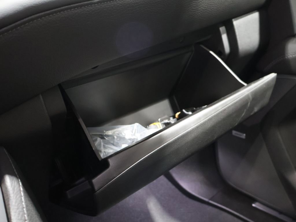 Used 2024 GMC Yukon Denali image 32