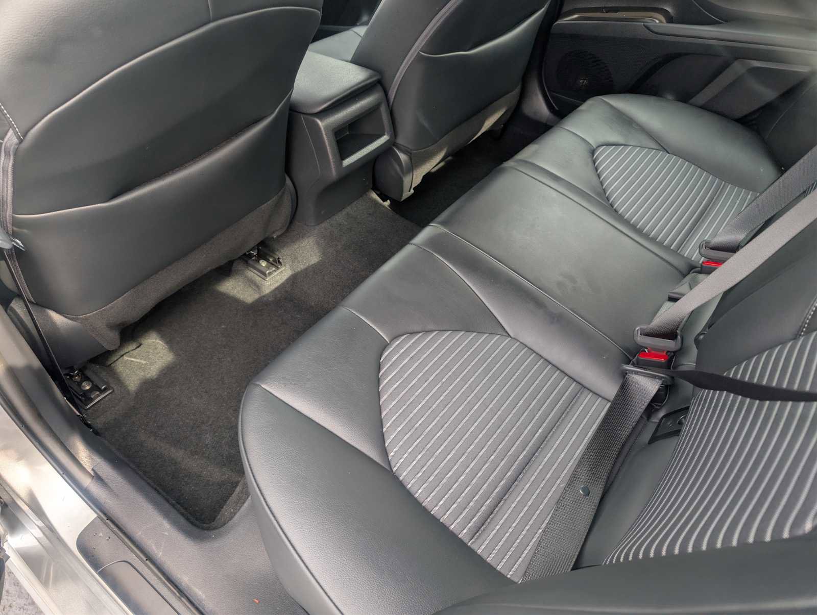 Certified 2023 Toyota Camry SE FWD image 21
