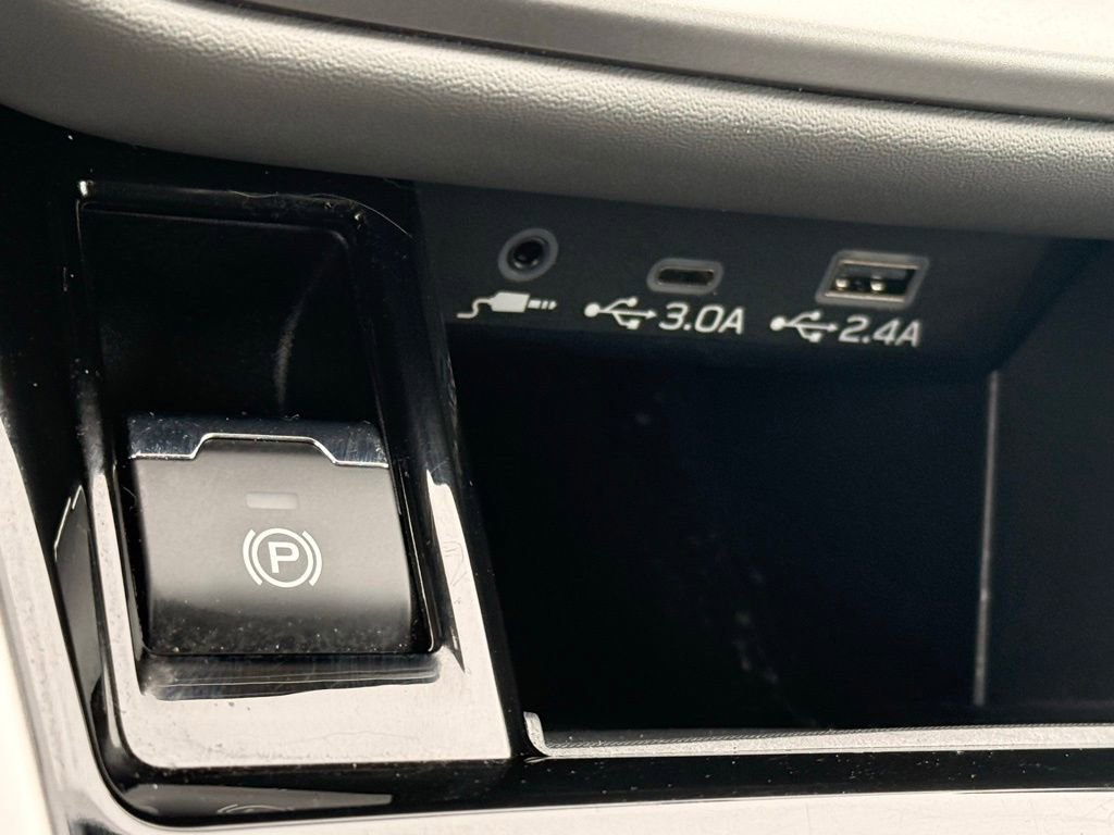 Used 2024 Subaru Outback Limited image 15