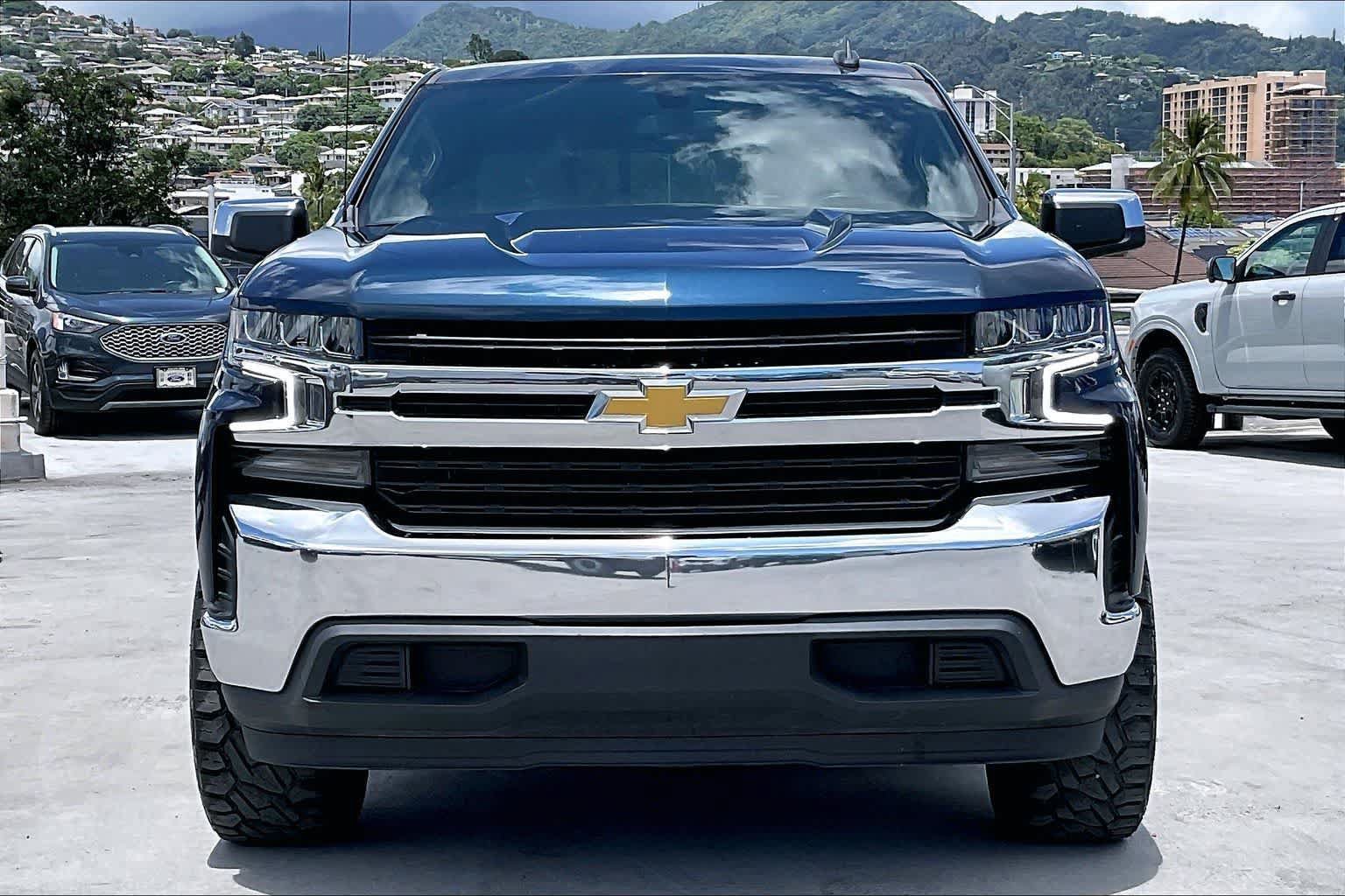 Used 2022 Chevrolet Silverado 1500 LT w/ Convenience Package II RWD image 6