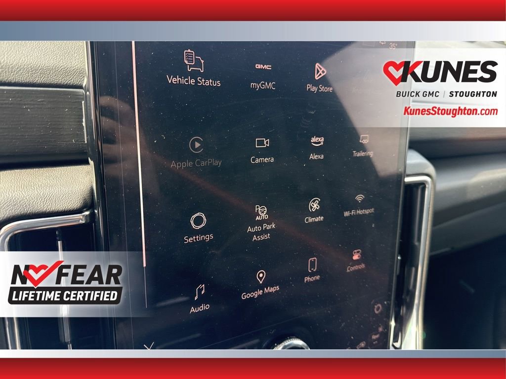 Used 2025 GMC Yukon Denali AWD/4WD image 36