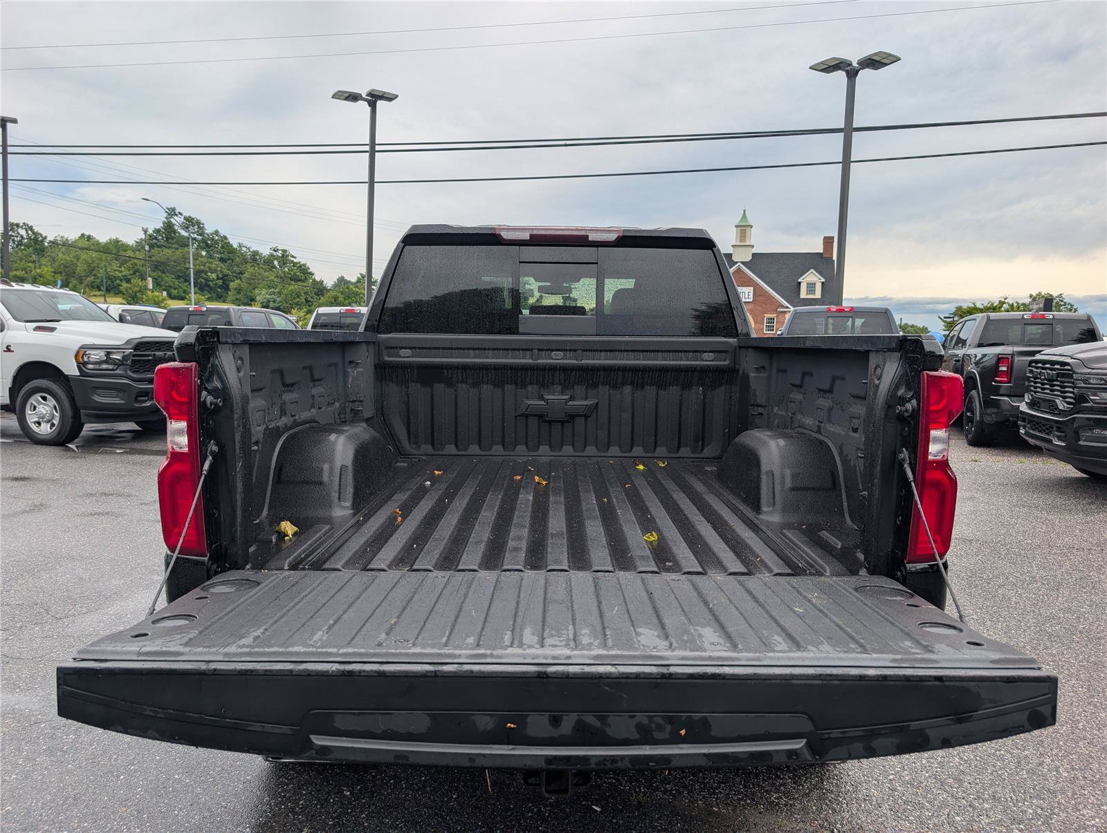 Used 2020 Chevrolet Silverado 1500 LT Trail Boss AWD/4WD image 14