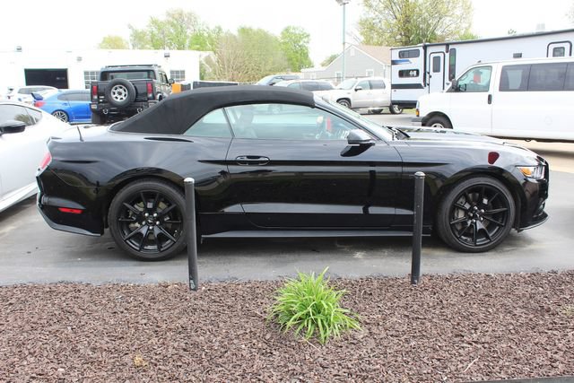 Used 2017 Ford Mustang GT Premium w/ Equipment Group 401A RWD image 12