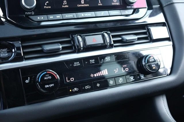 Certified 2025 Nissan Pathfinder SV w/ SV Premium Package FWD image 17