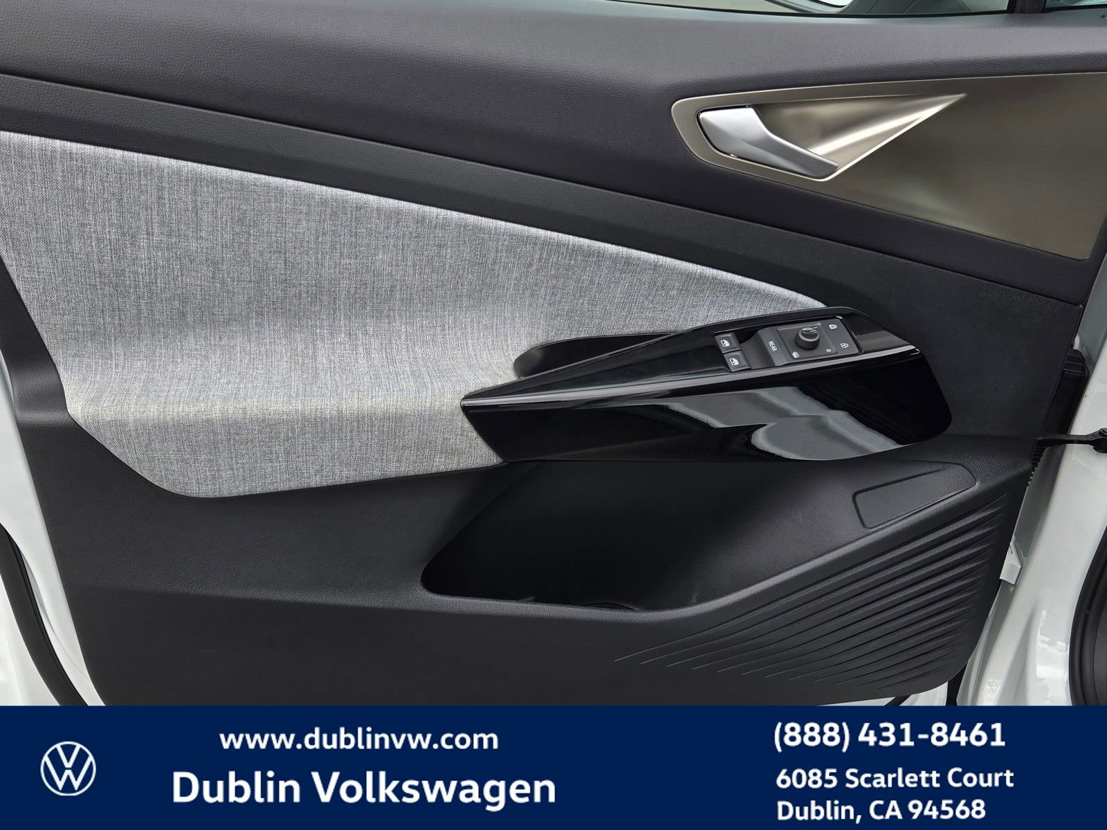 Certified 2023 Volkswagen ID.4 Pro image 10