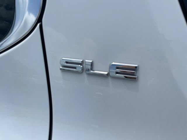 Used 2018 GMC Acadia SLE AWD/4WD image 8