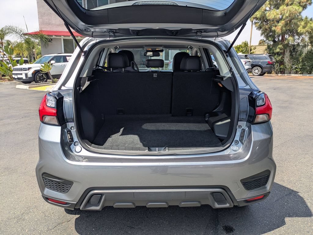 Used 2025 Mitsubishi Outlander Sport SE AWD/4WD image 29