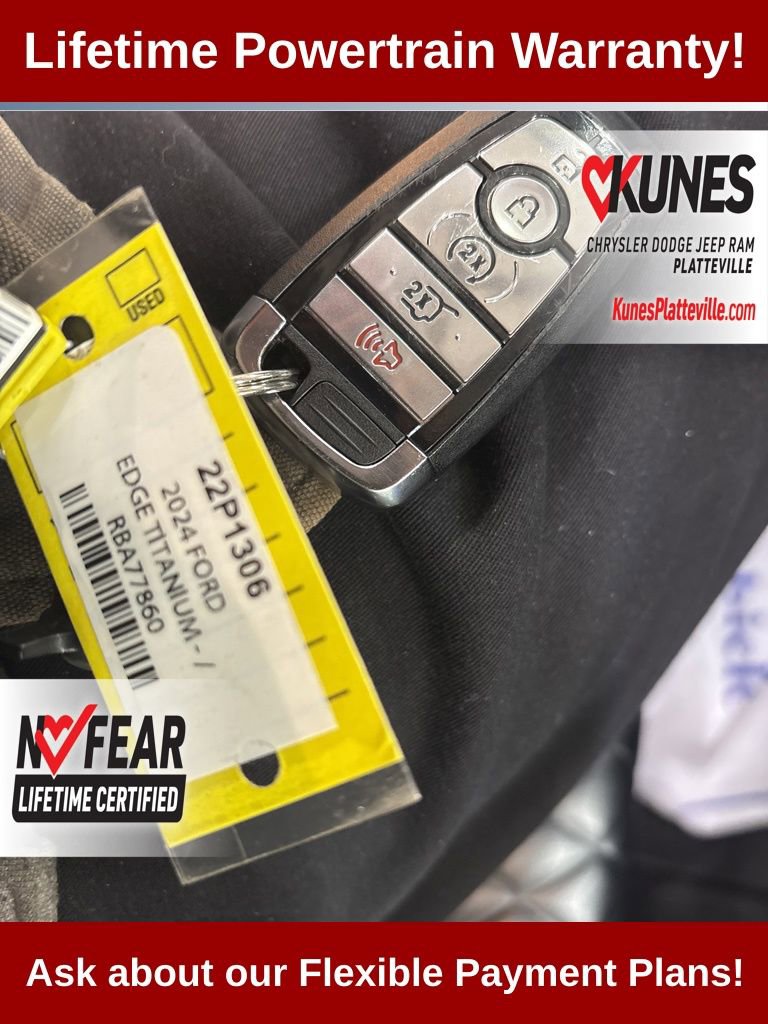 Used 2024 Ford Edge Titanium image 31