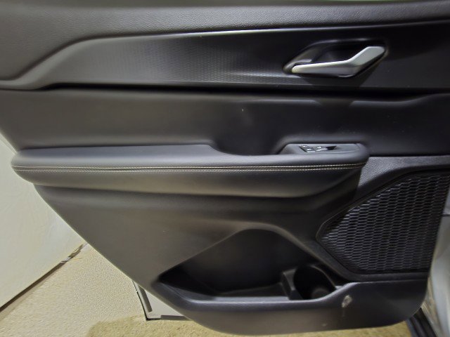 Used 2023 Jeep Grand Cherokee L Laredo image 15